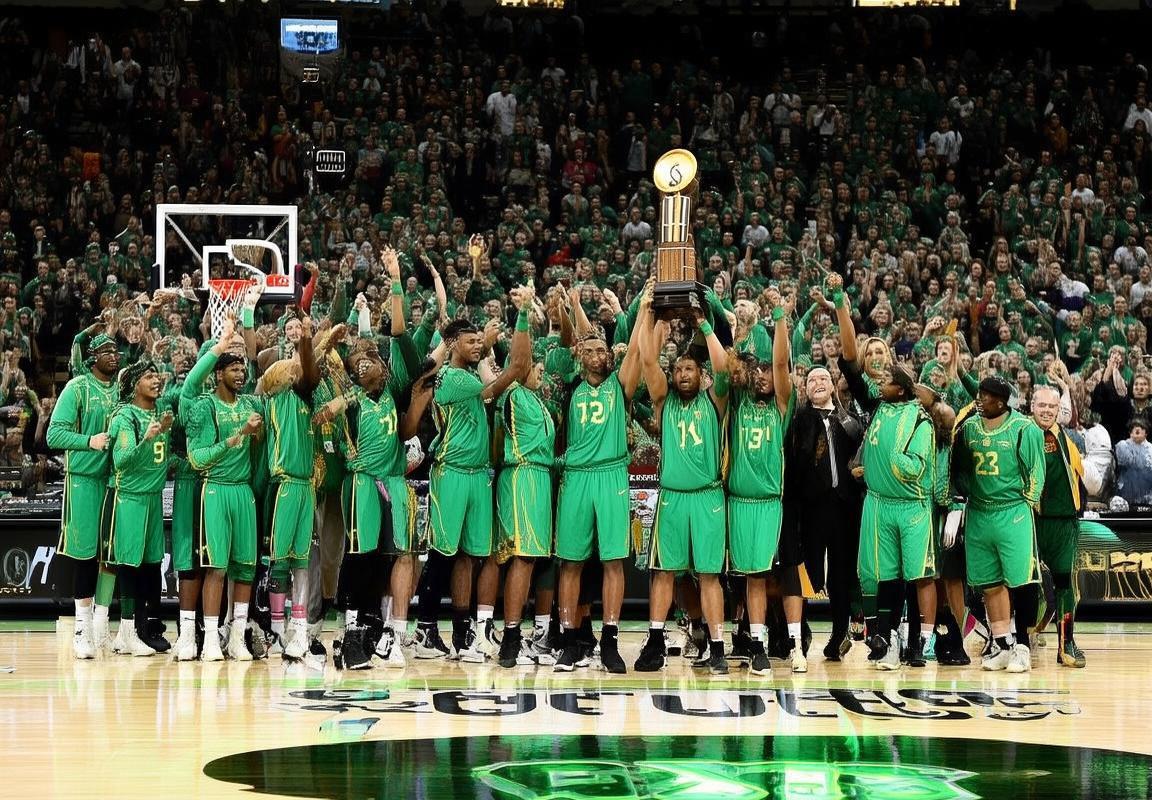 2015-2016赛季勇士马刺巅峰对决：常规赛传奇对决回顾(图2)